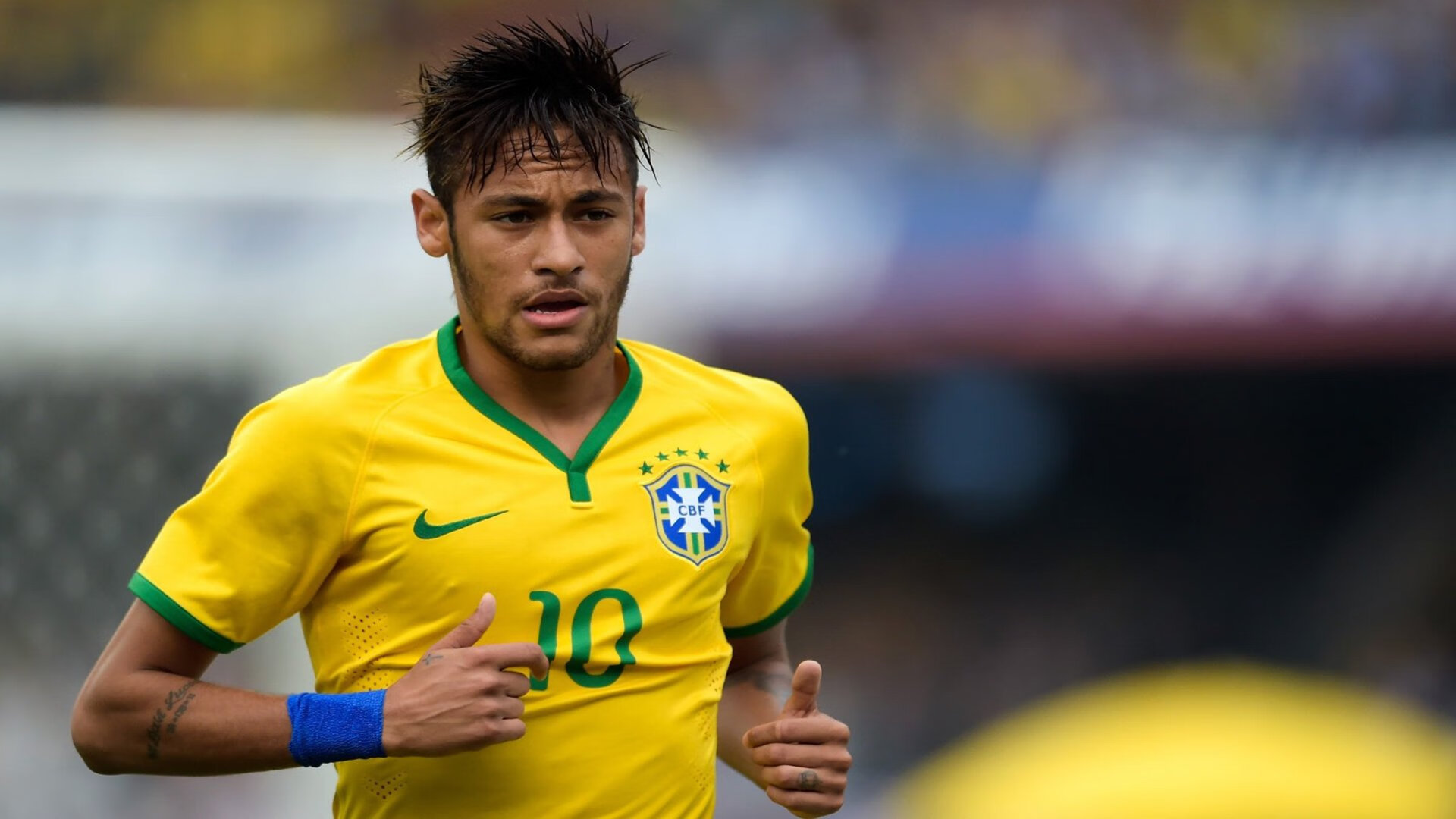 欧冠淘汰赛焦点战，AC米兰的阿尔及利亚收割机轰鸣启动