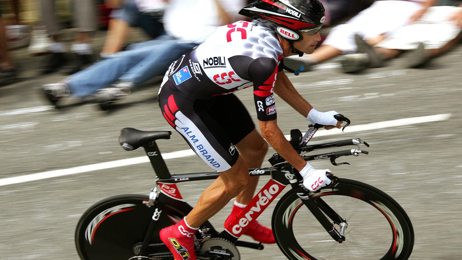 热火爆冷篮网，爱德华兹成为关键先生，从寒冰射手到关键先生的淬火之路